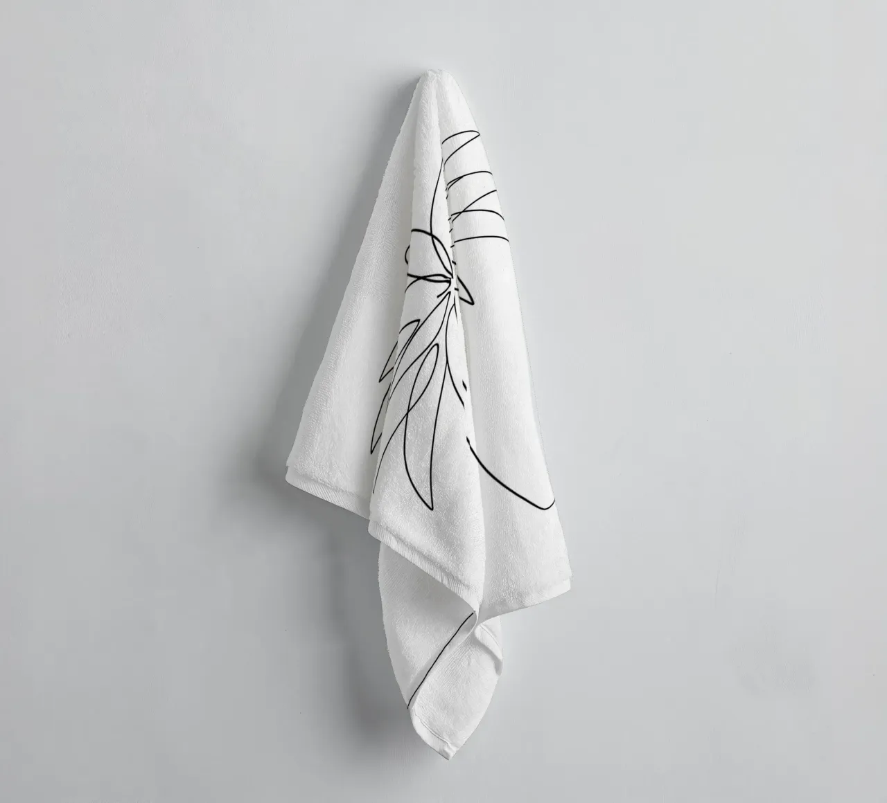 Palm Tree Minimalist Line Art Drawing towel by Viv Line Art