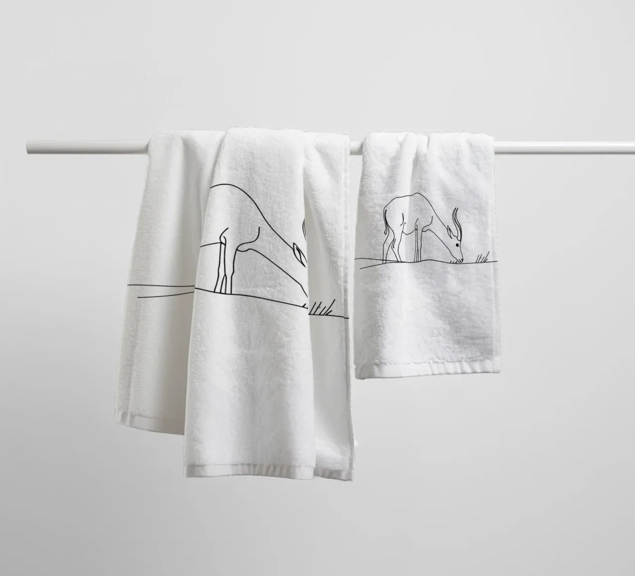 Antilope en train de brouter Dessin au trait minimaliste serviette de bain de Viv Line Art