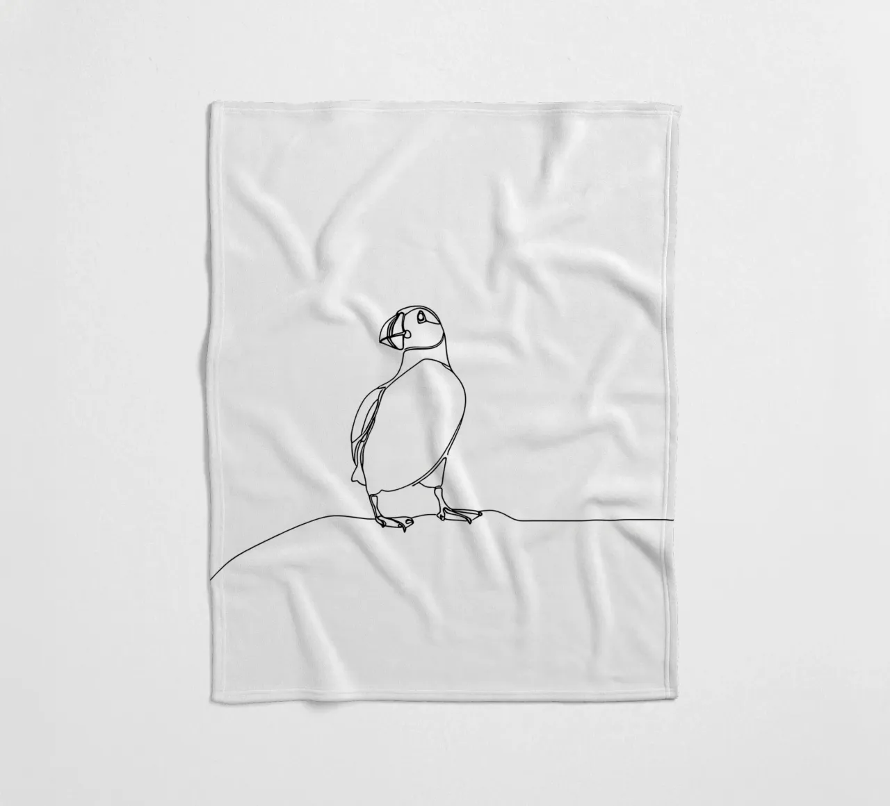 Disegno lineare minimalista di pulcinella di mare coperta in pile da Viv Line Art