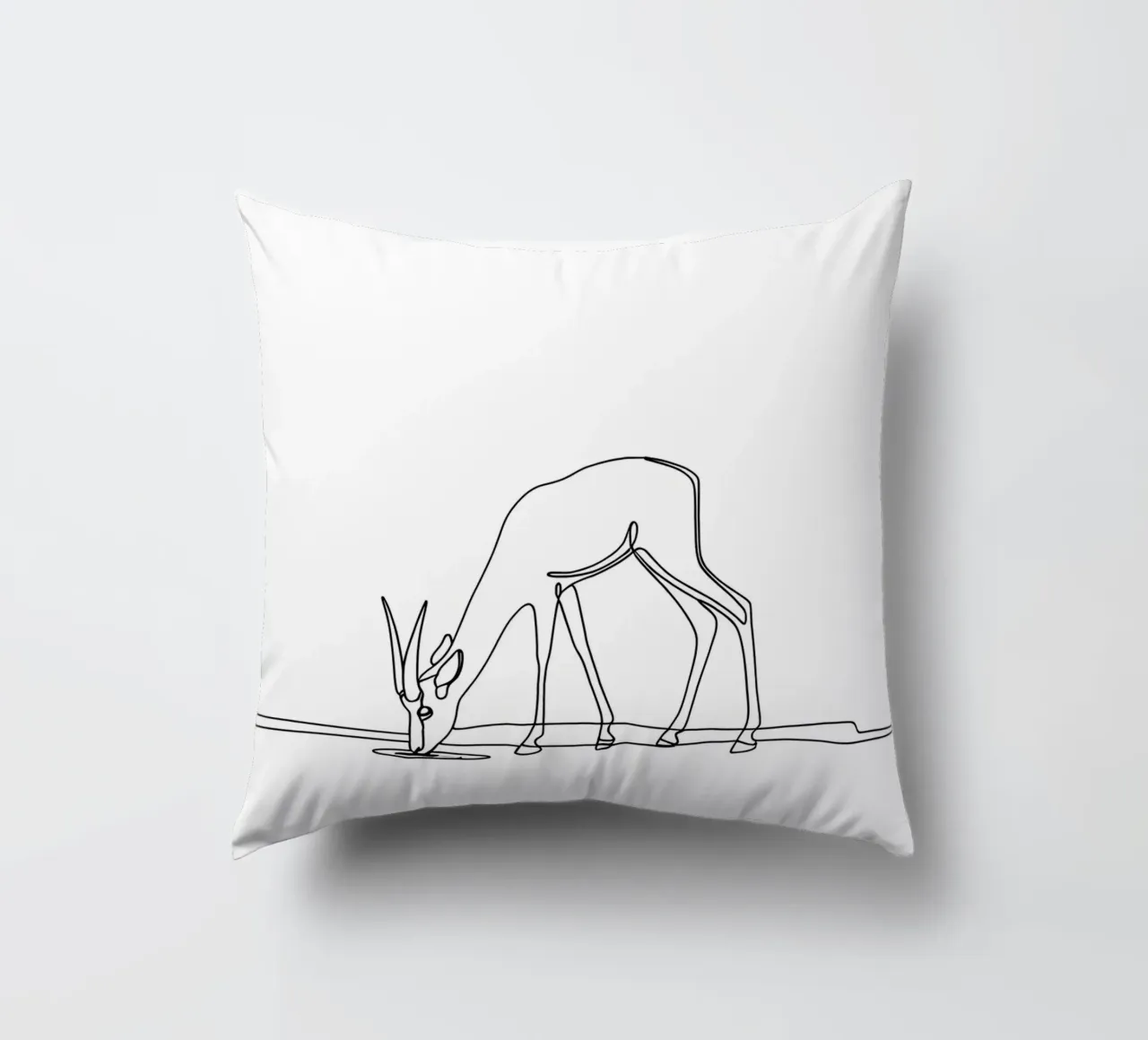 Antelope che beve acqua Disegno lineare minimalista cuscino da Viv Line Art
