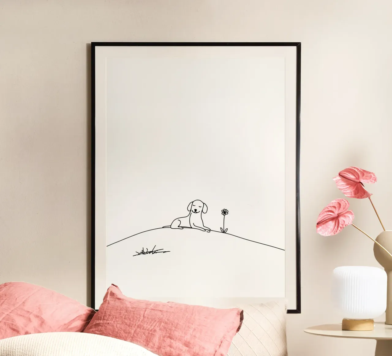 Cane in collina con un fiore Disegno d'arte lineare minimalista poster con telaio in legno da Viv Line Art