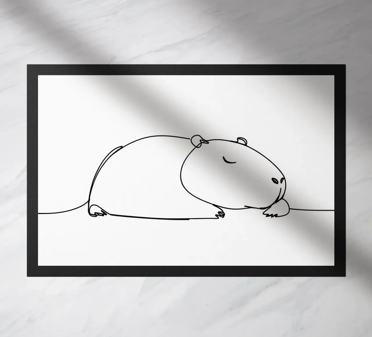 Capybara Schlafen Minimalist Line Art Zeichnung Fußmatte von Viv Line Art
