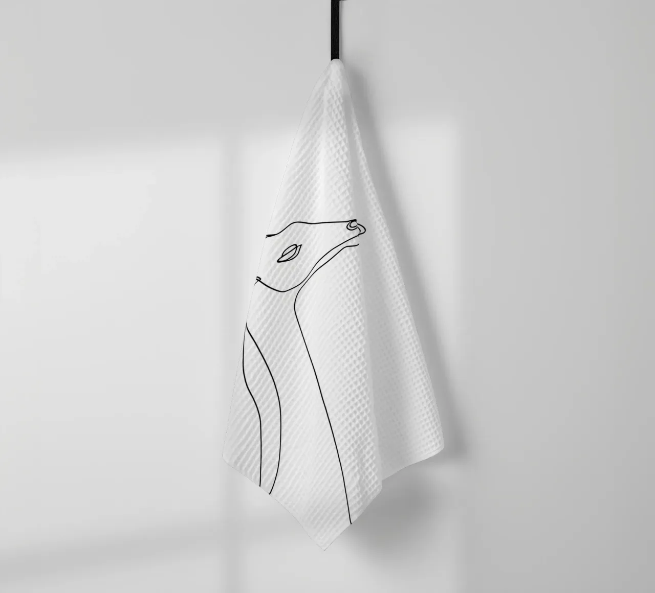 Giraffe Minimalist Line Art Drawing Geschirrtuch von Viv Line Art