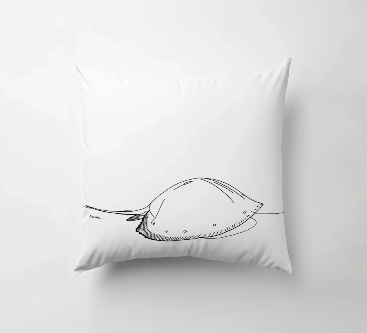 Arte lineare minimalista di una creatura marina cuscino da Viv Line Art
