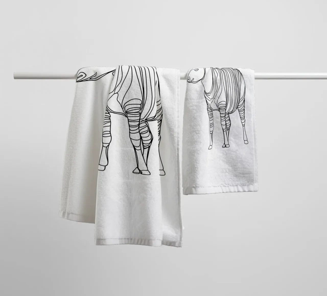 Tapir debout Dessin au trait minimaliste serviette de bain de Viv Line Art
