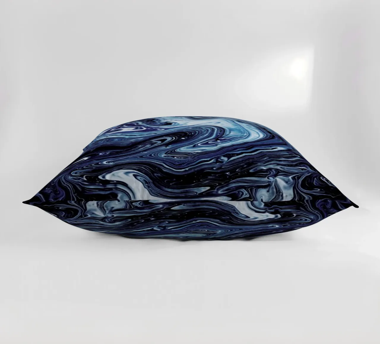 Gravity 3 Kissen von Galaxy Eyes