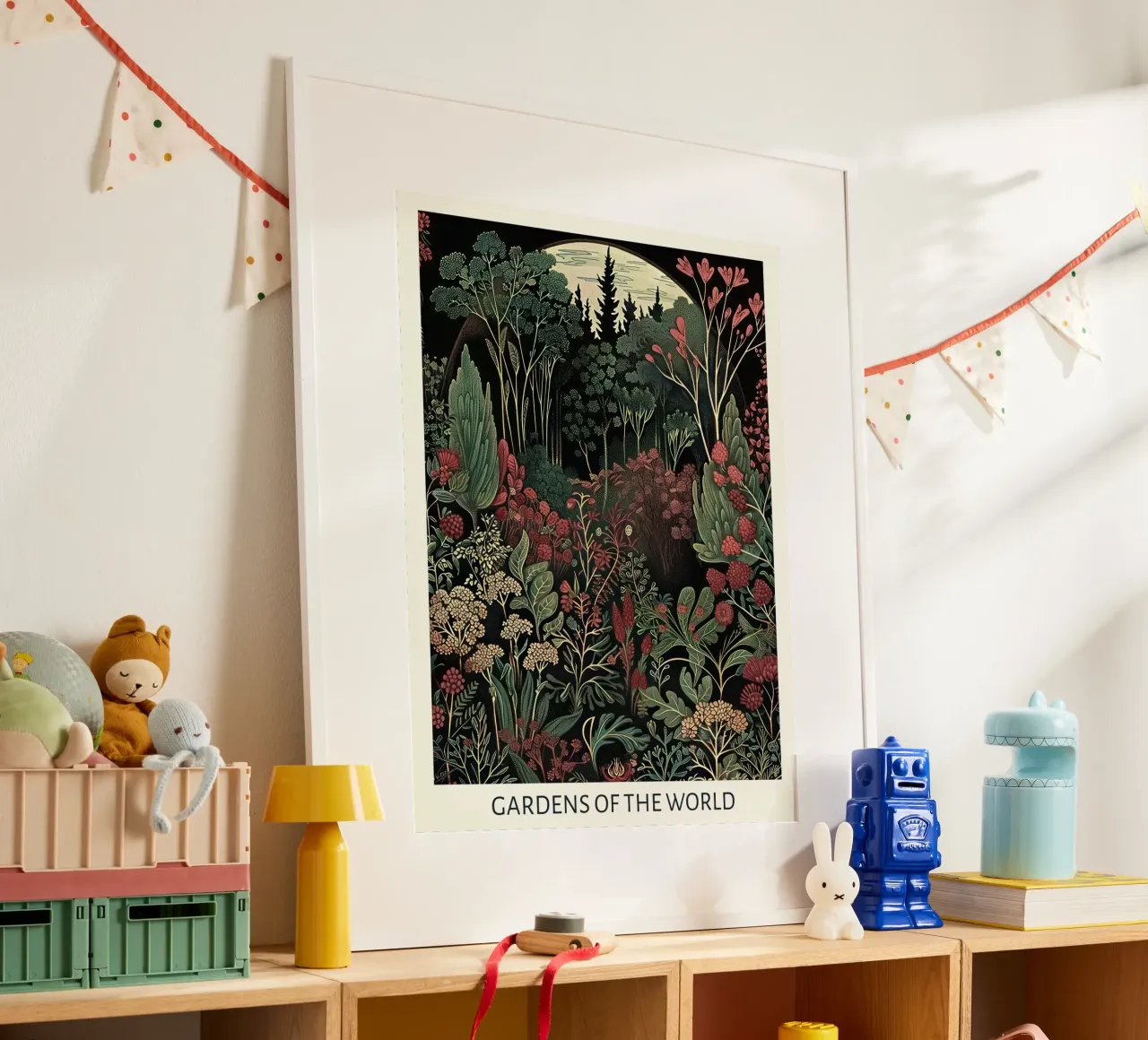 Giardini del mondo, Vintage Art Nouveau, Rosso botanico poster con telaio in legno da Peaches Art Prints