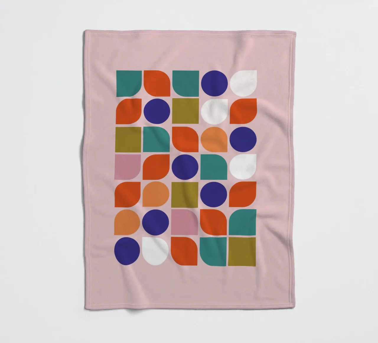 Retro Geometric Shapes Colorful Abstract Art Print coperta in pile da showmemars