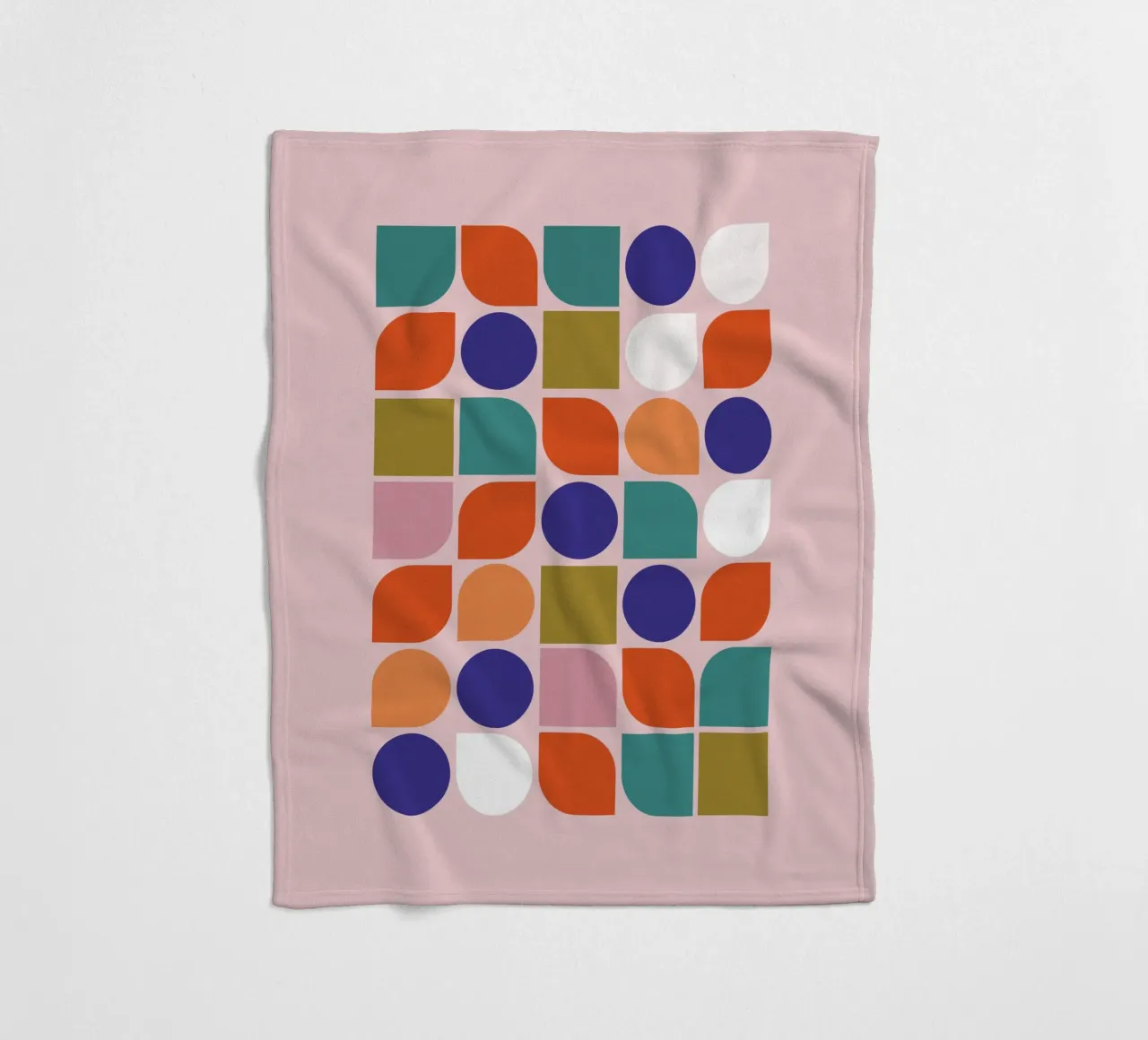 Retro Geometric Shapes Colorful Abstract Art Print coperta in pile da showmemars