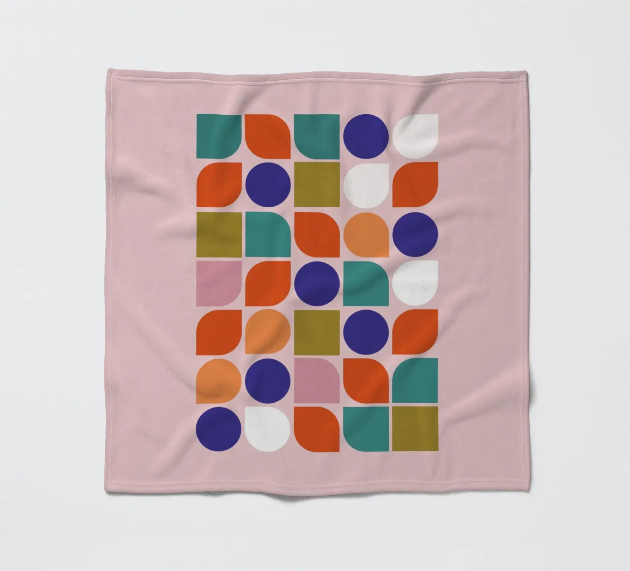 Retro Geometric Shapes Colorful Abstract Art Print coperta in pile da showmemars