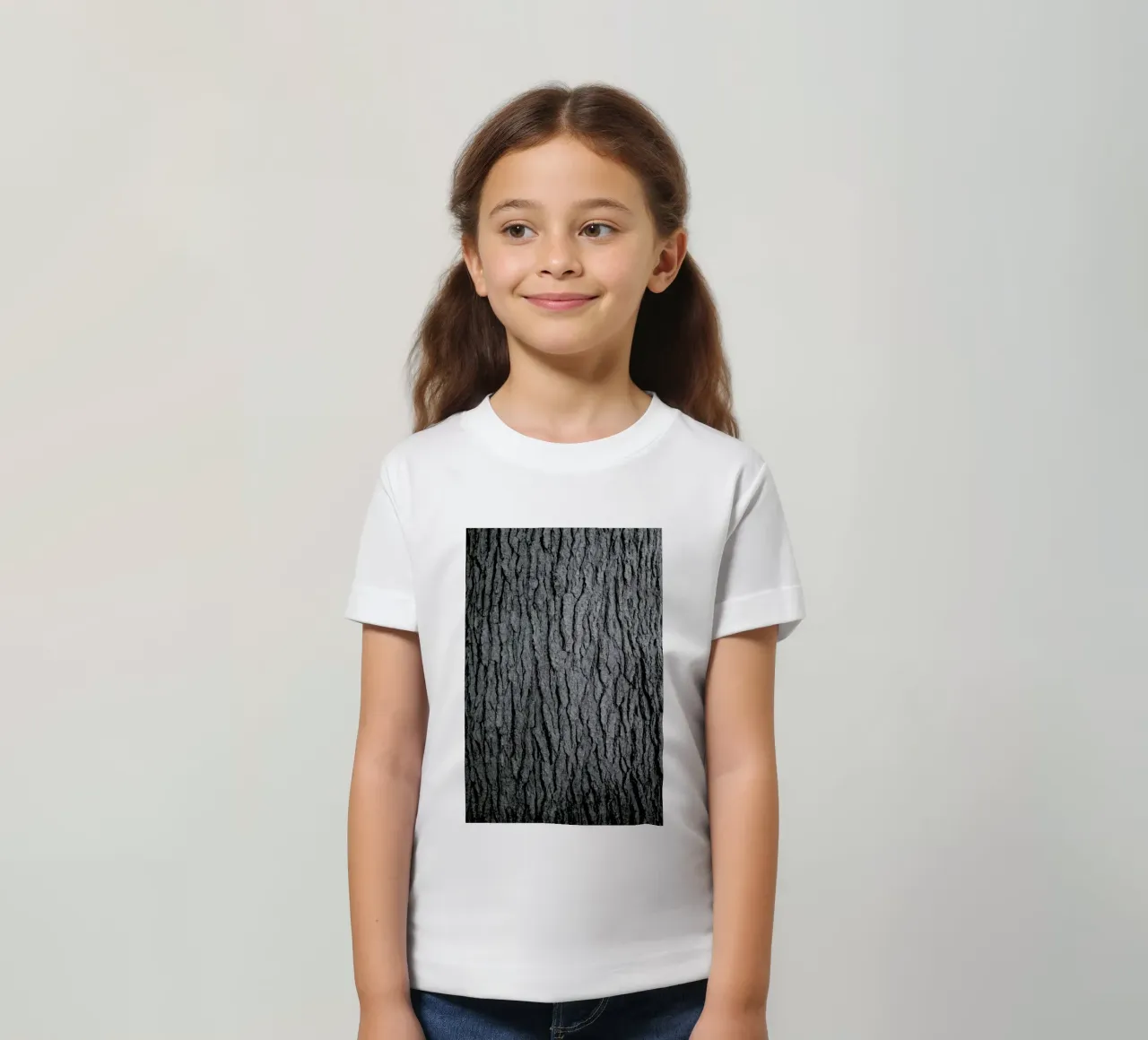 Hug a Tree t-shirt bambini da Studio Nahili