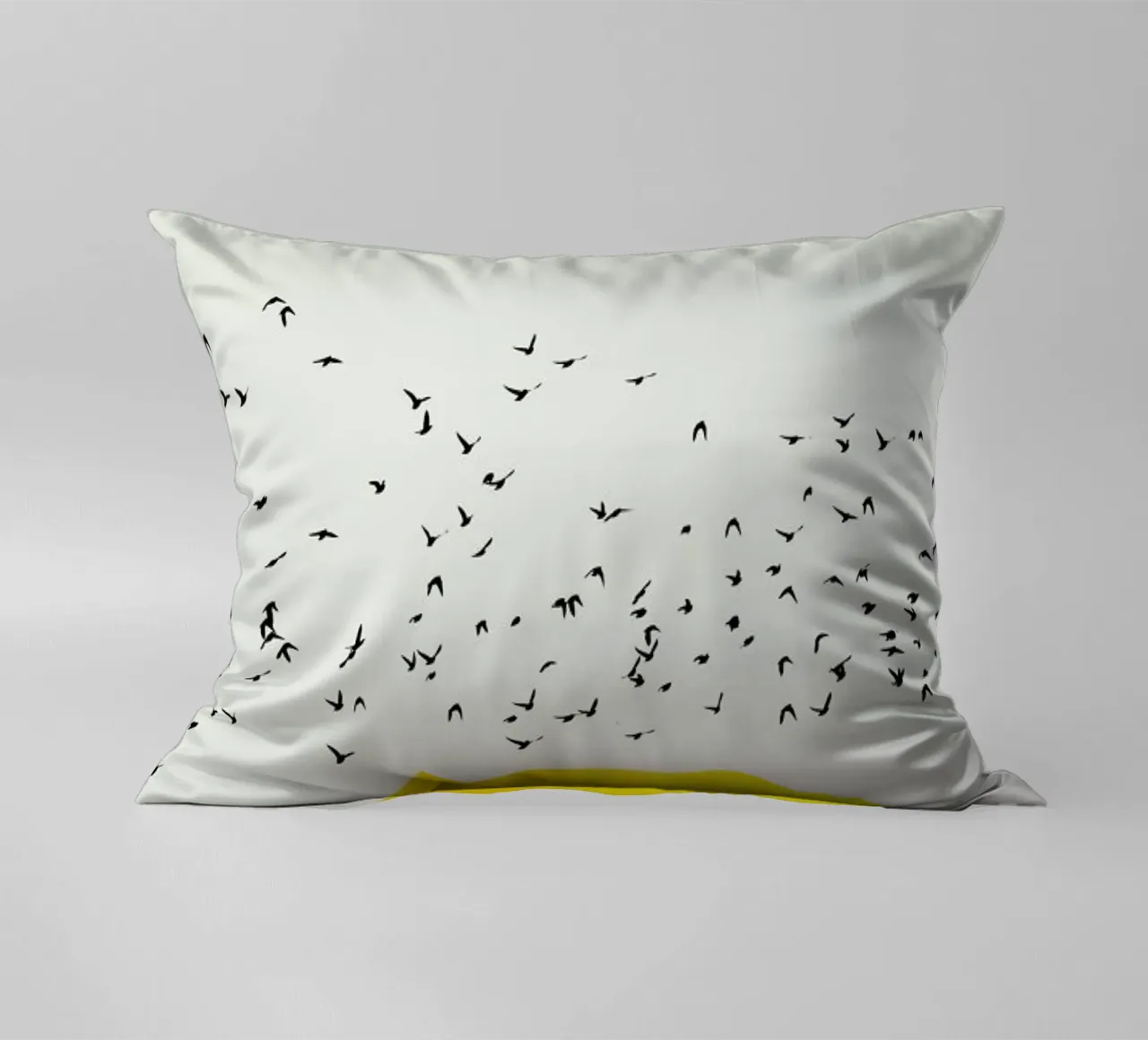 A Thousand Birds Kissen von Kubistika