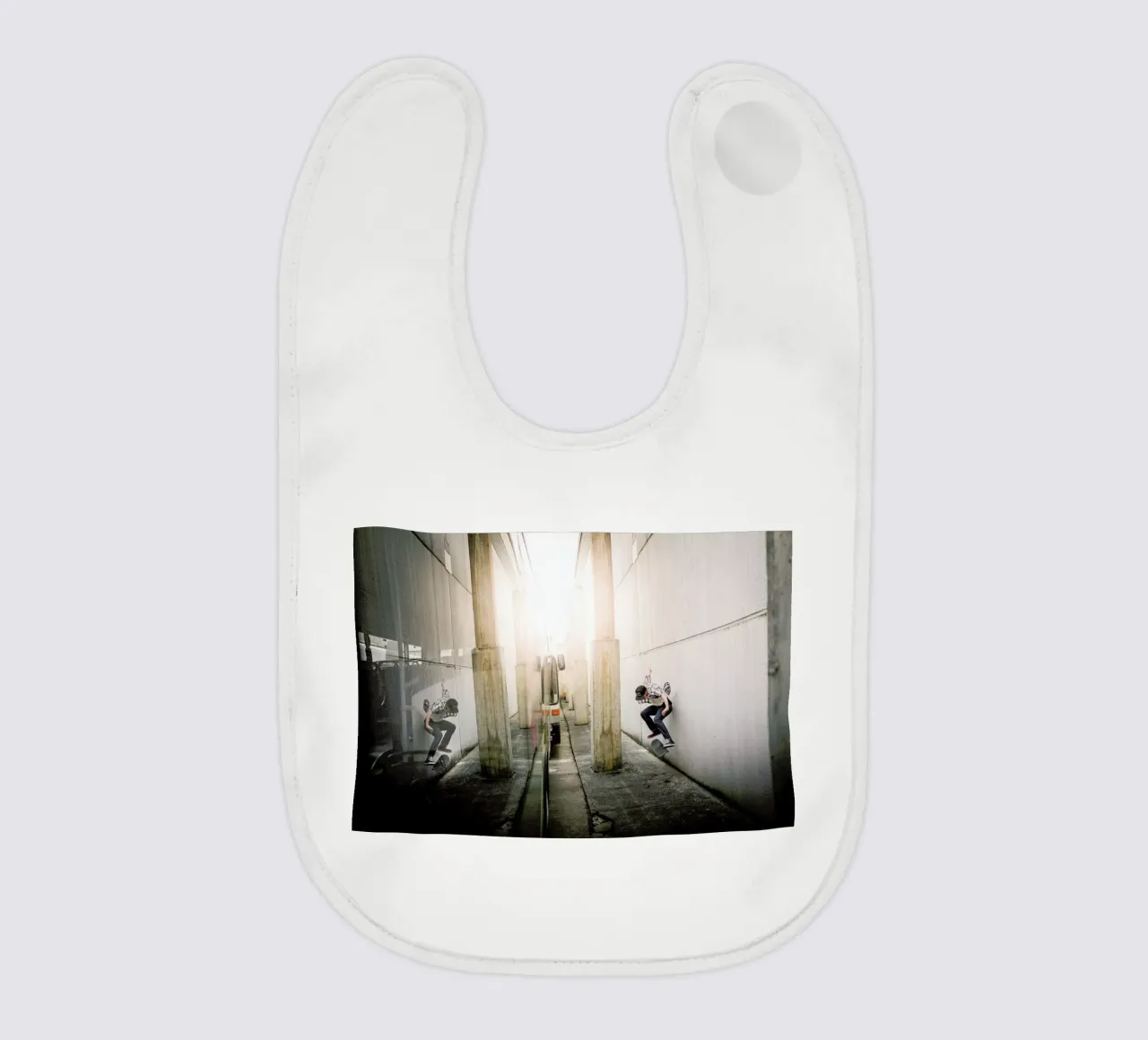 Off the Streets bavaglino da Philipp Reinhard