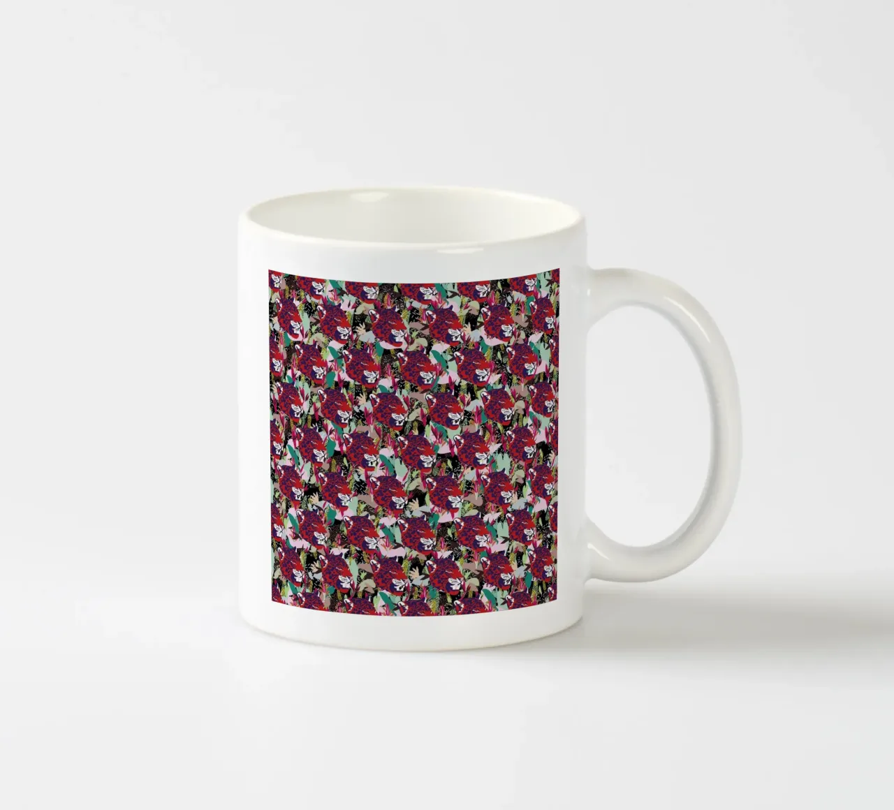Nature Pastel In A Tooth And Clawa tazza in ceramica da Mariery Young