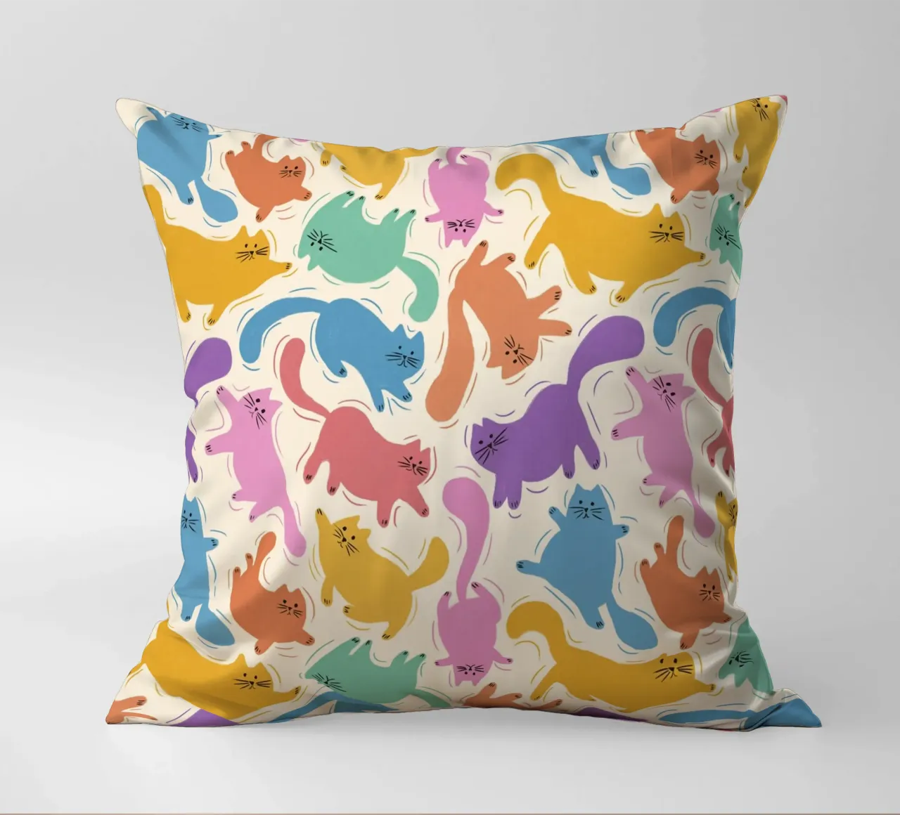 Rainbow Cats Playful Colorful Pattern for Cat Lovers cuscino da showmemars