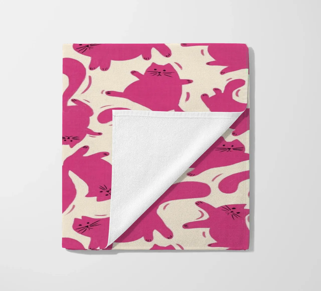 Hot Pink Cats Playful Fun Pattern for Cat Lovers telo mare da showmemars