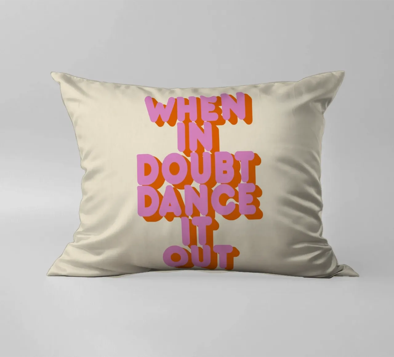 When in Doubt Dance It Out Fun Retro Typography Kissen von showmemars