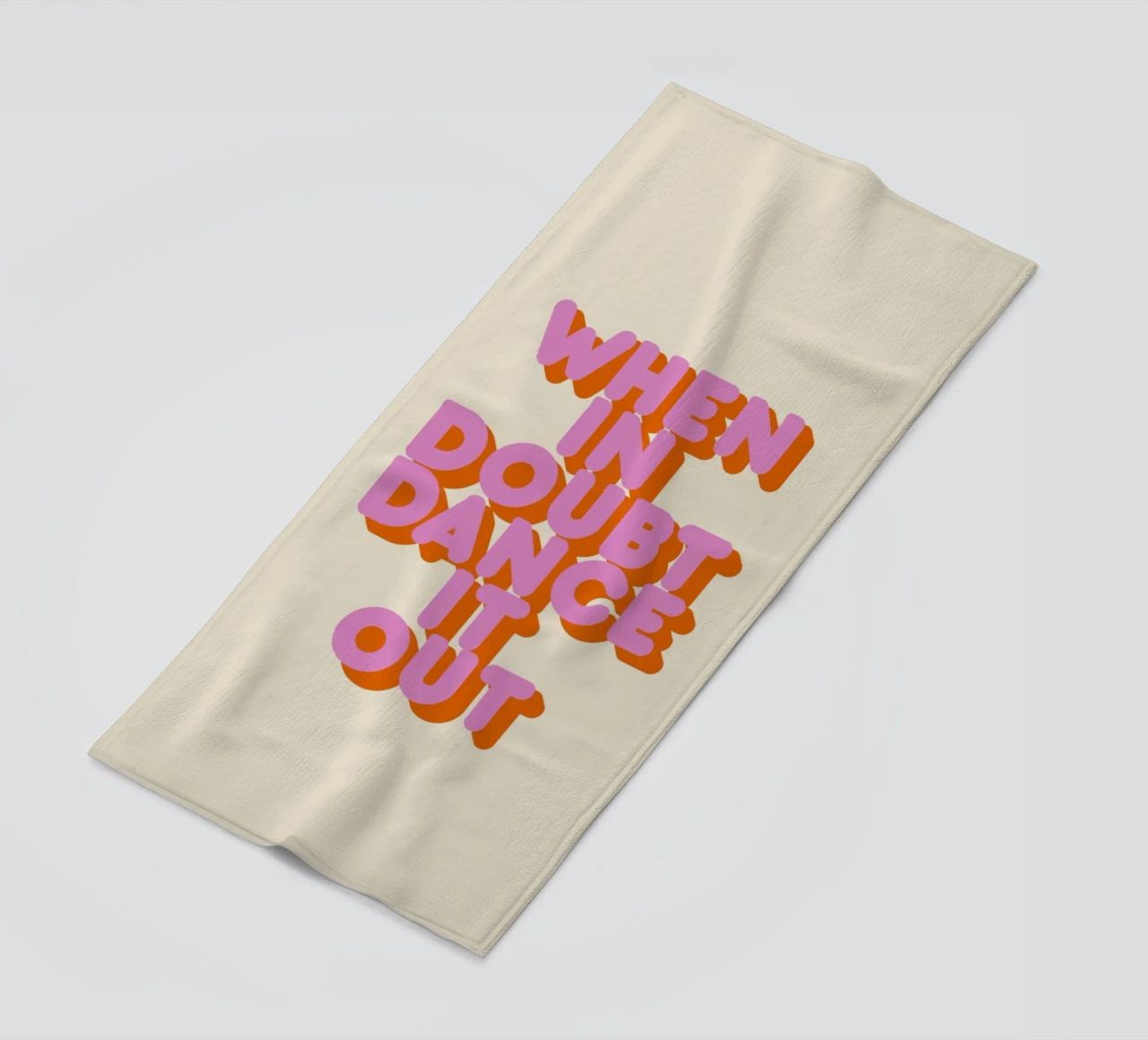 When in Doubt Dance It Out Fun Retro Typography telo mare da showmemars
