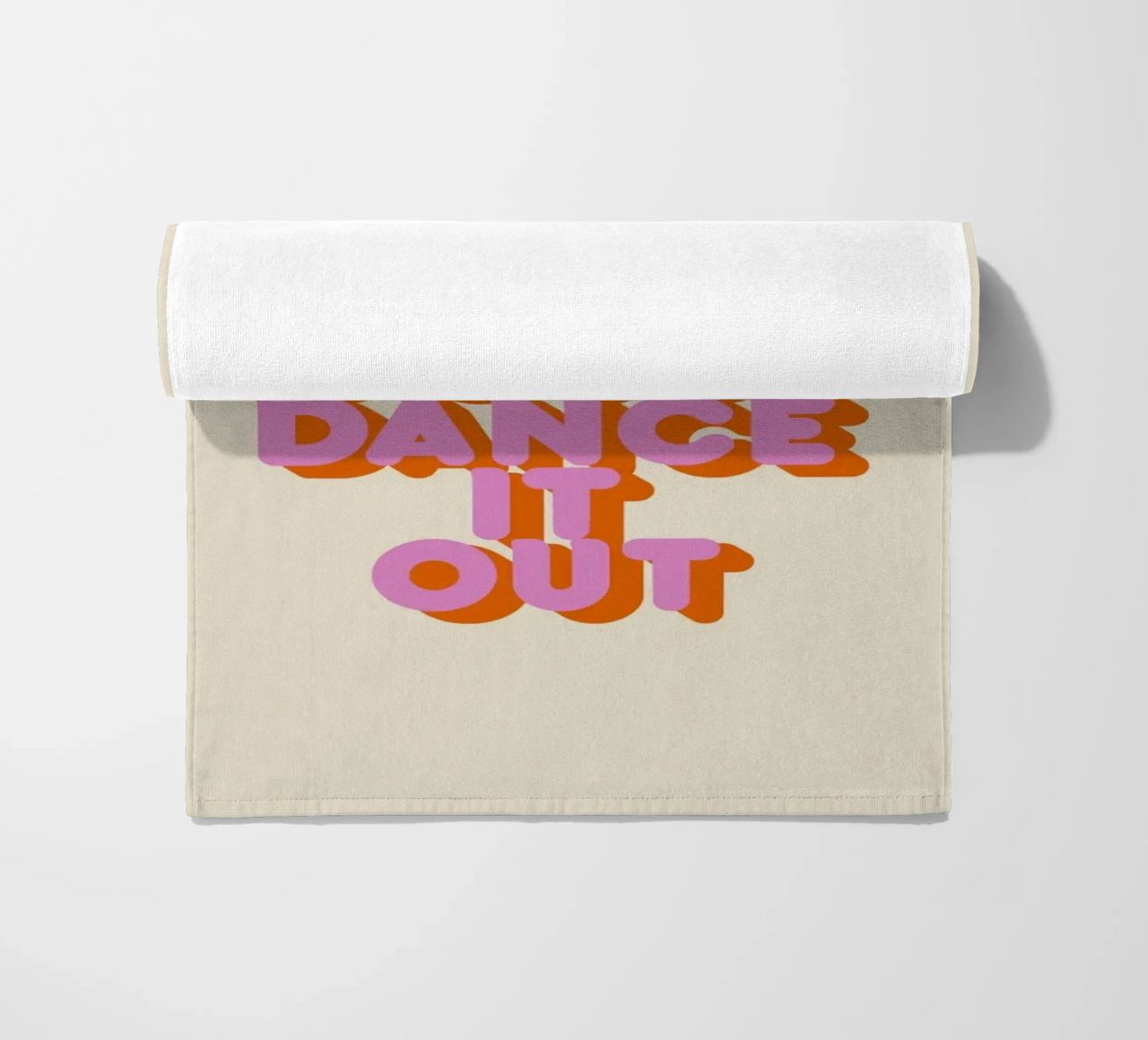 When in Doubt Dance It Out Fun Retro Typography telo mare da showmemars