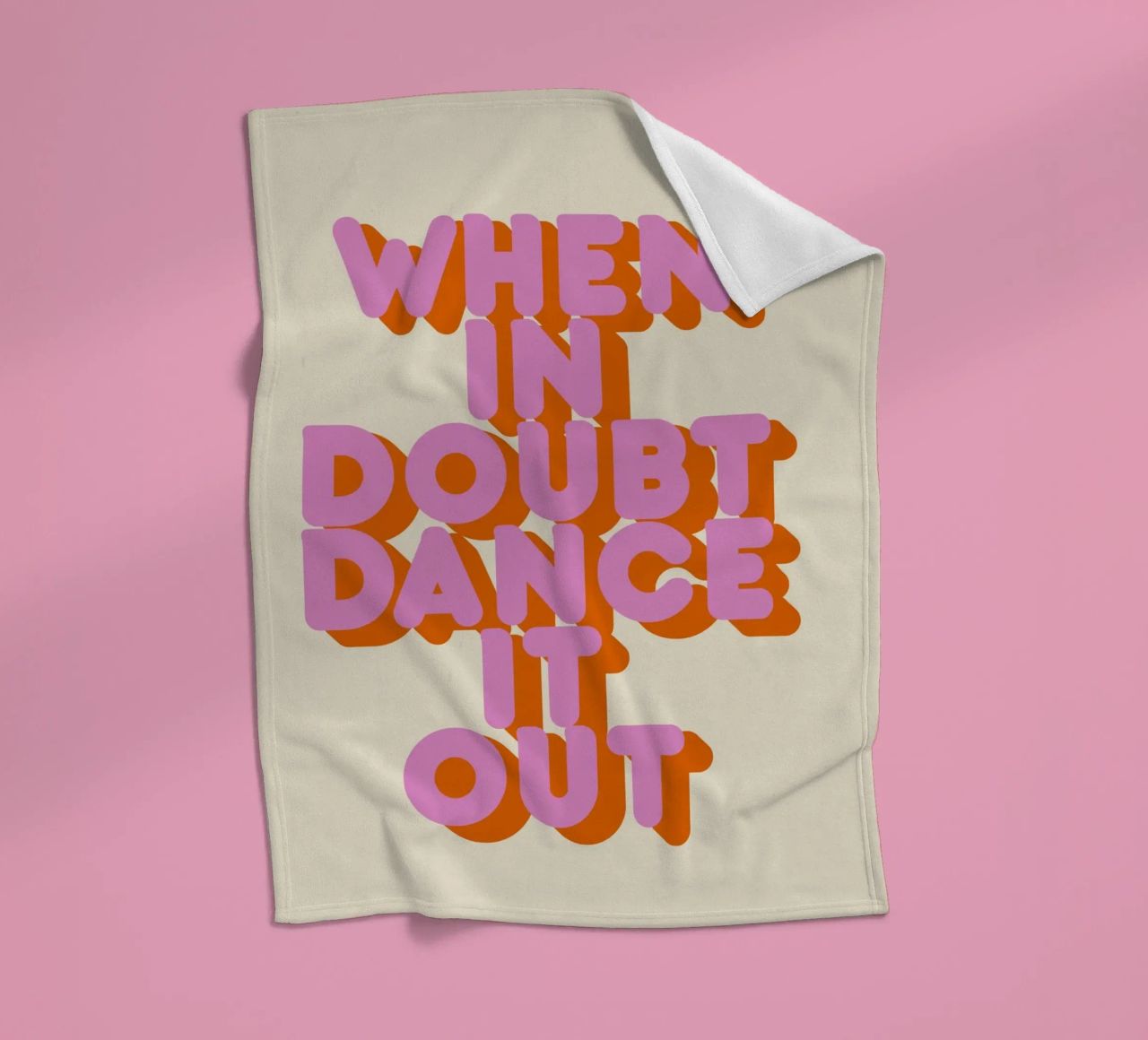 When in Doubt Dance It Out Fun Retro Typography coperta in pile da showmemars