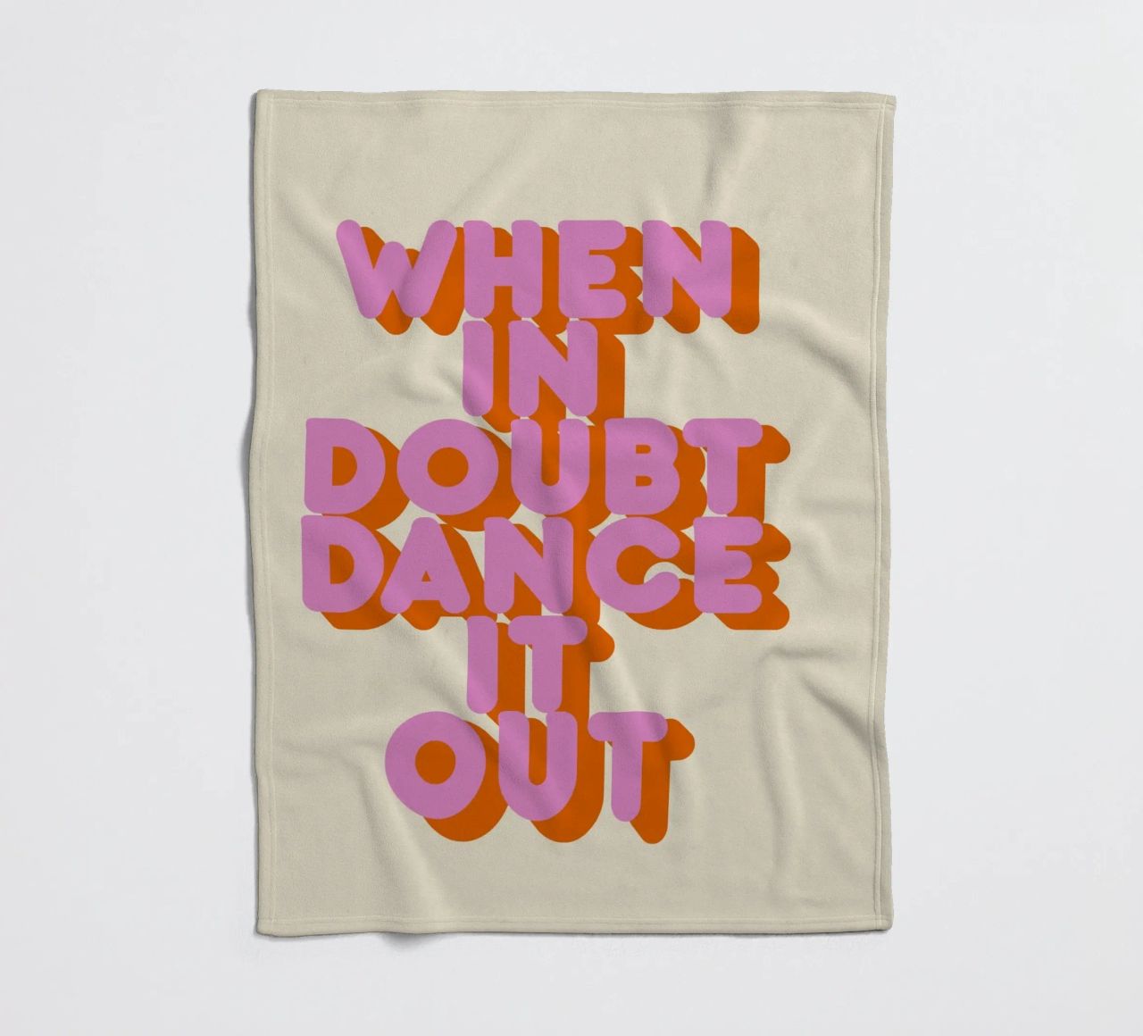 When in Doubt Dance It Out Fun Retro Typography coperta in pile da showmemars