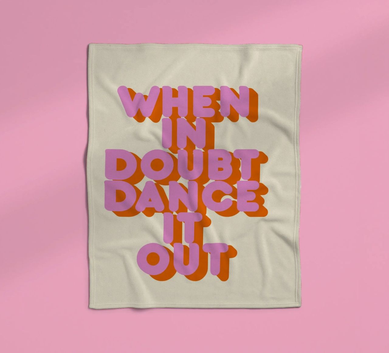 When in Doubt Dance It Out Fun Retro Typography coperta in pile da showmemars