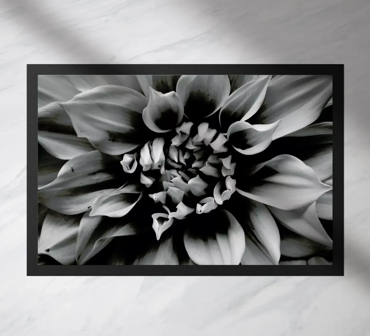Petal II zerbino da Victoria Frost