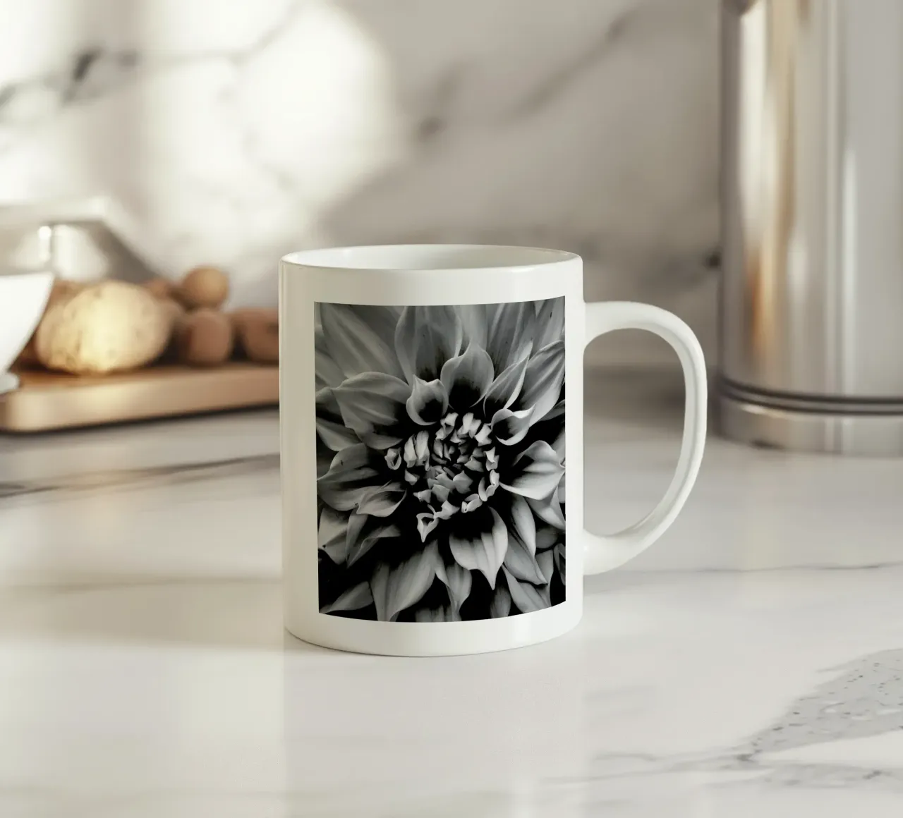 Petal II tazza in ceramica da Victoria Frost