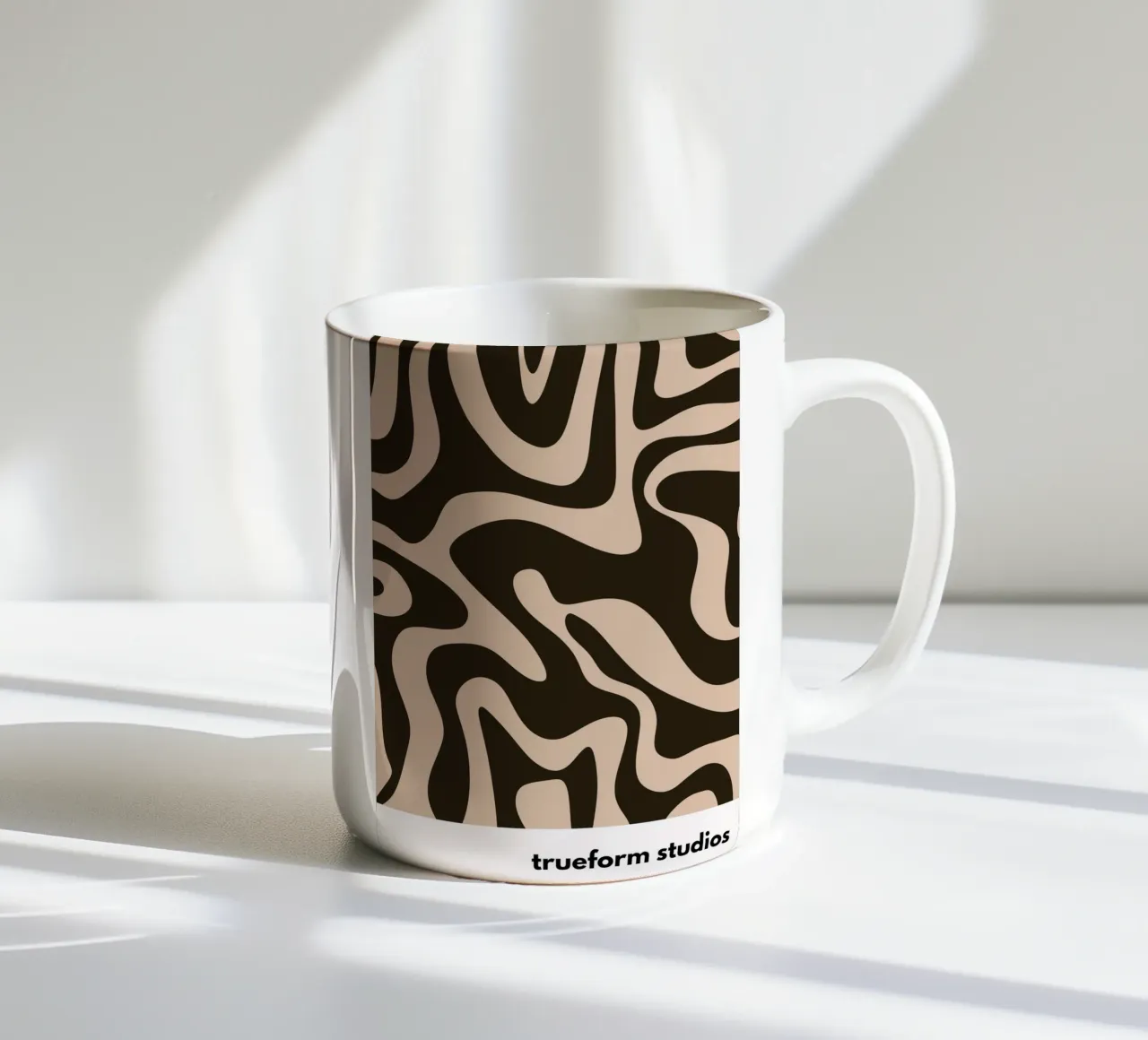 Hypnotic Swirls | Organic Shapes & Abstract Art Print tazza in ceramica da PrintCessStudio