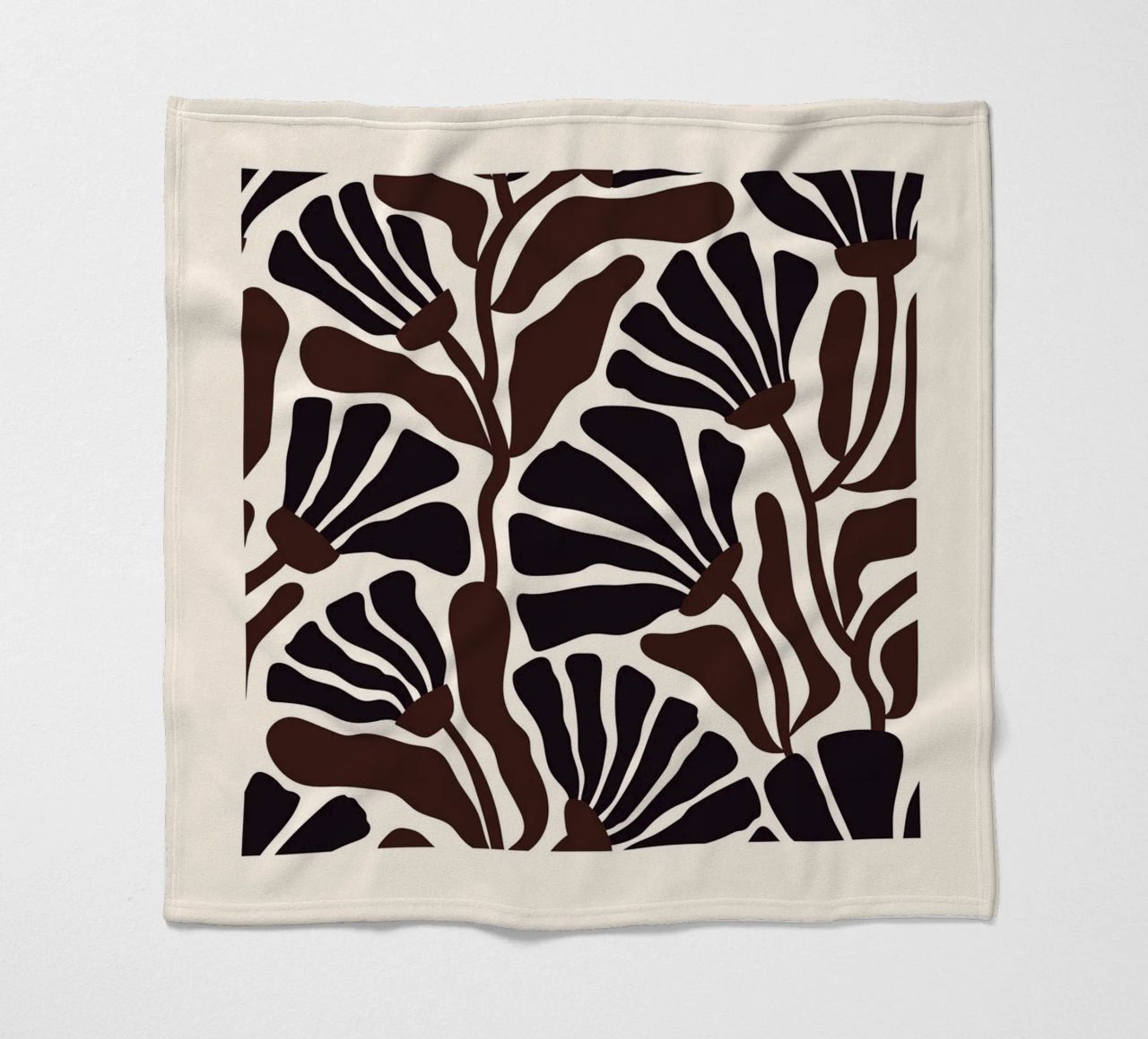 Minimal Flower Print | Black & Brown Elegant Design fleecedeken van PrintCessStudio