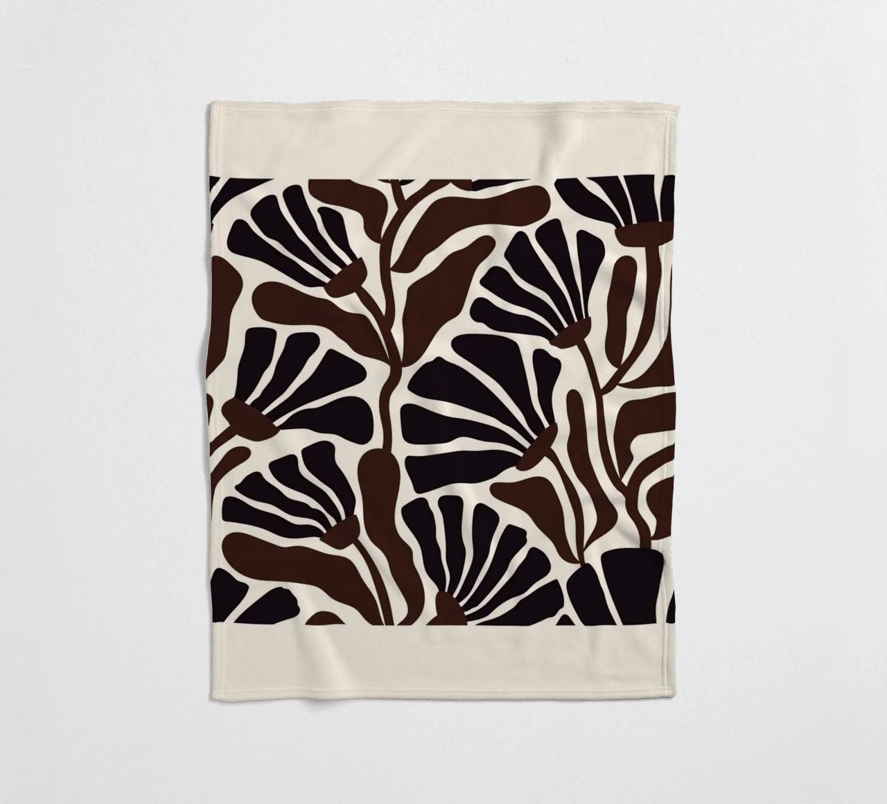 Minimal Flower Print | Black & Brown Elegant Design fleecedeken van PrintCessStudio