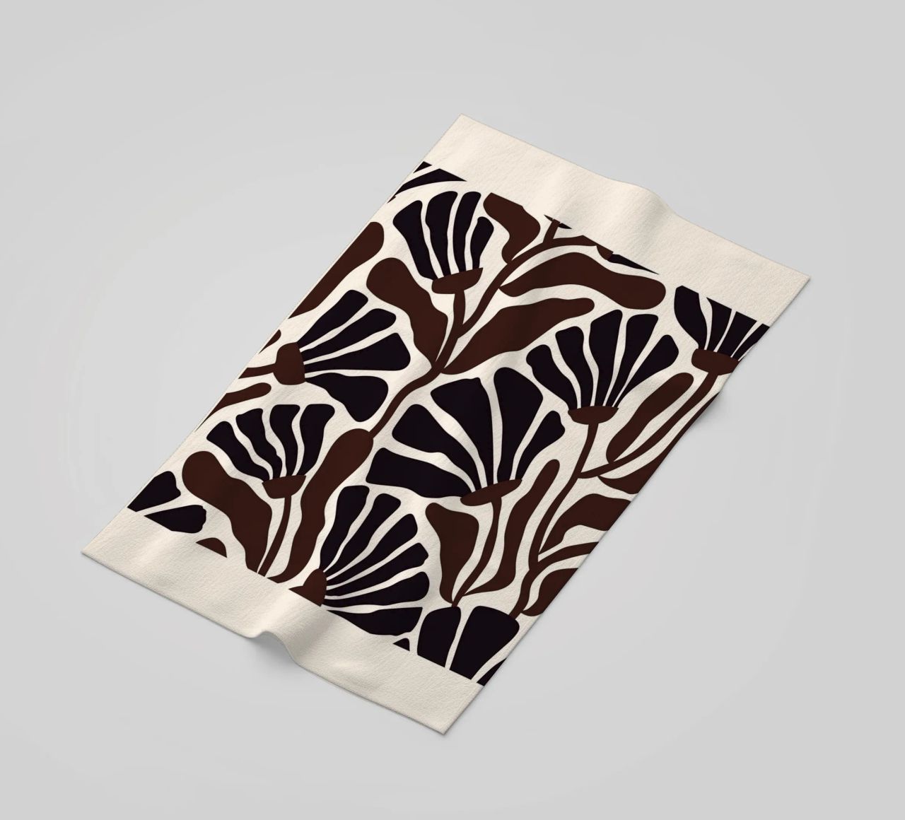 Minimal Flower Print | Black & Brown Elegant Design telo mare da PrintCessStudio