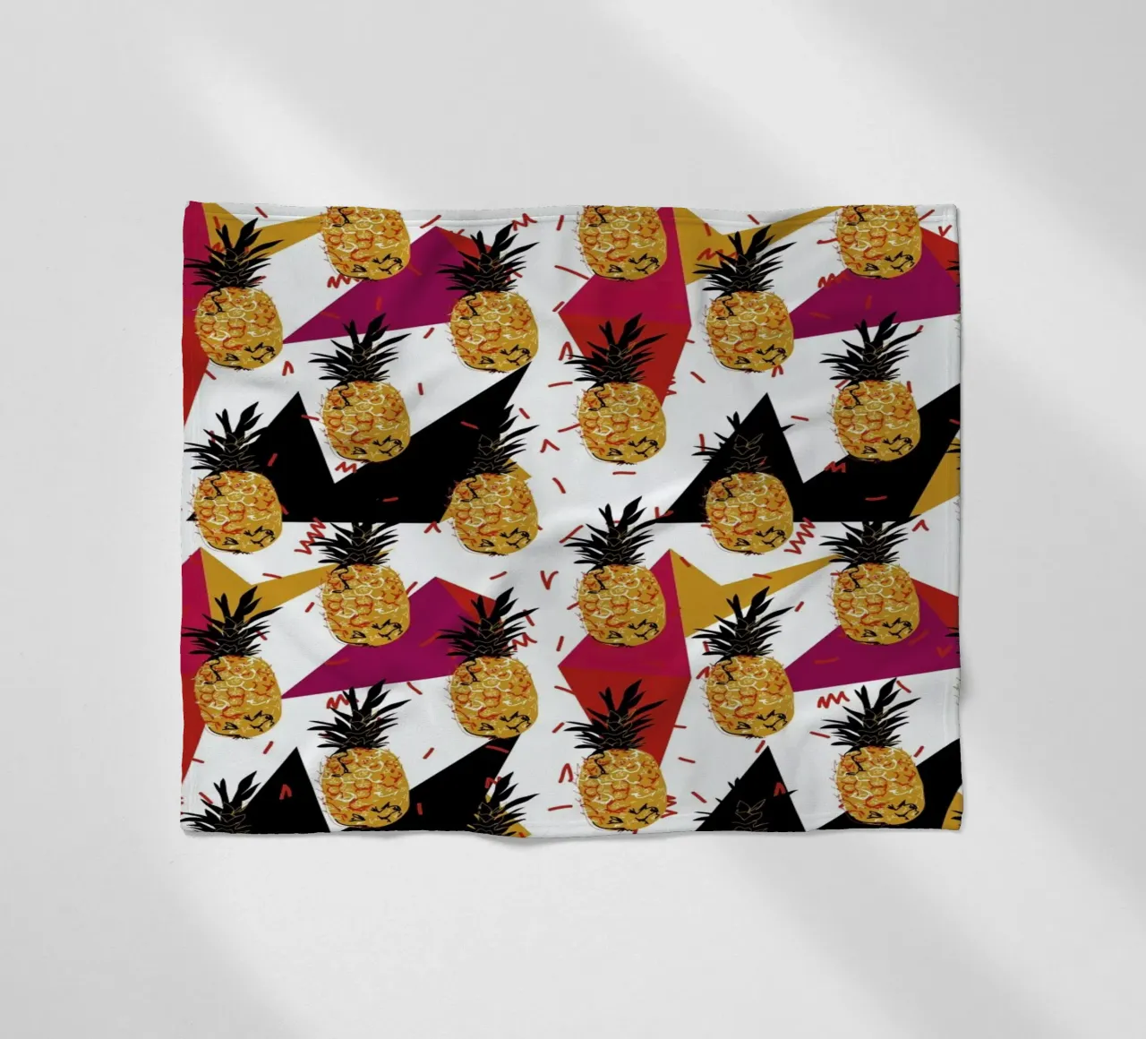 Pineapple Jam Fleecedecke von Mariery Young