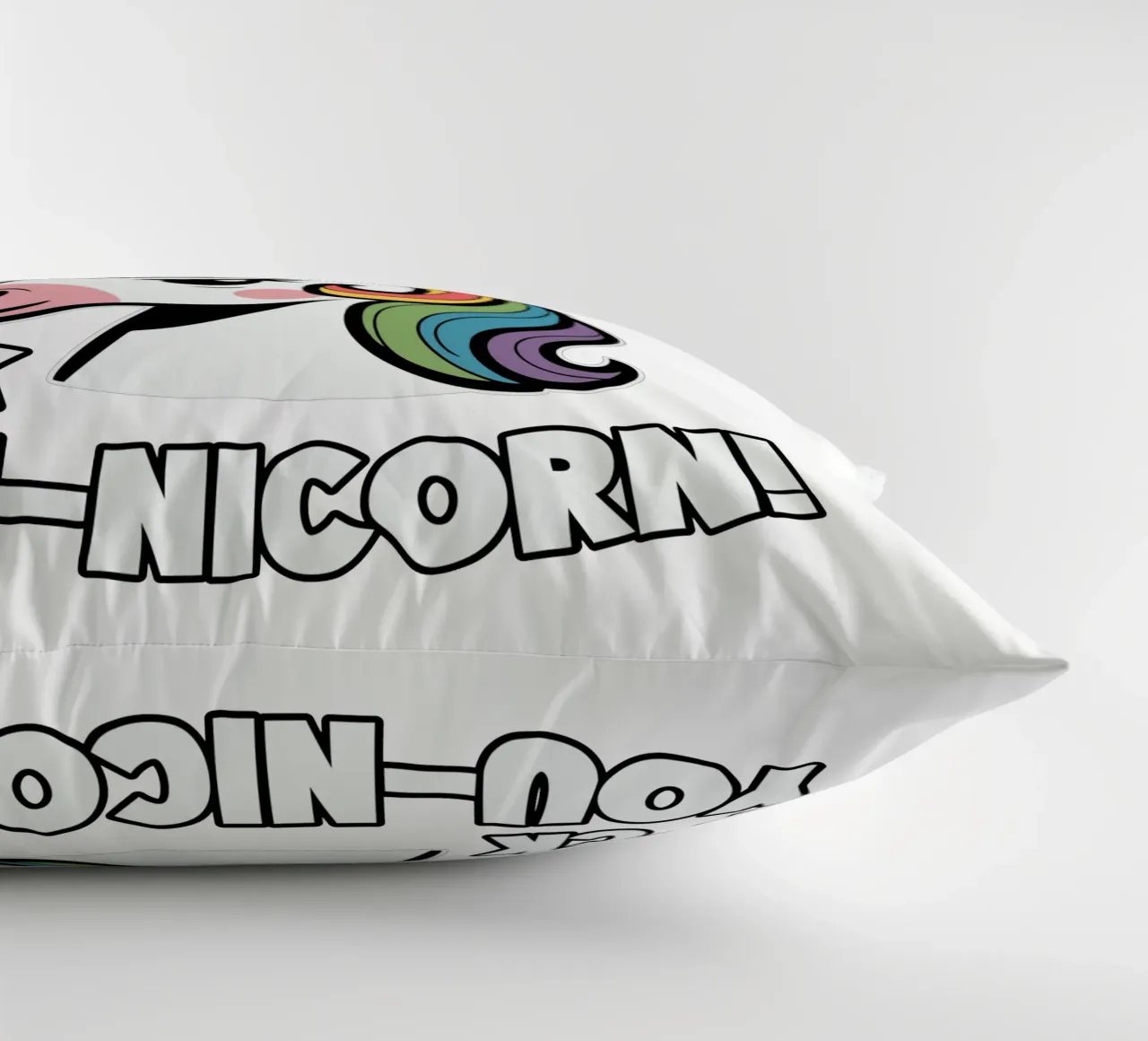 Look! it's a f*ck you-unicorn! cuscino da edsonramosart