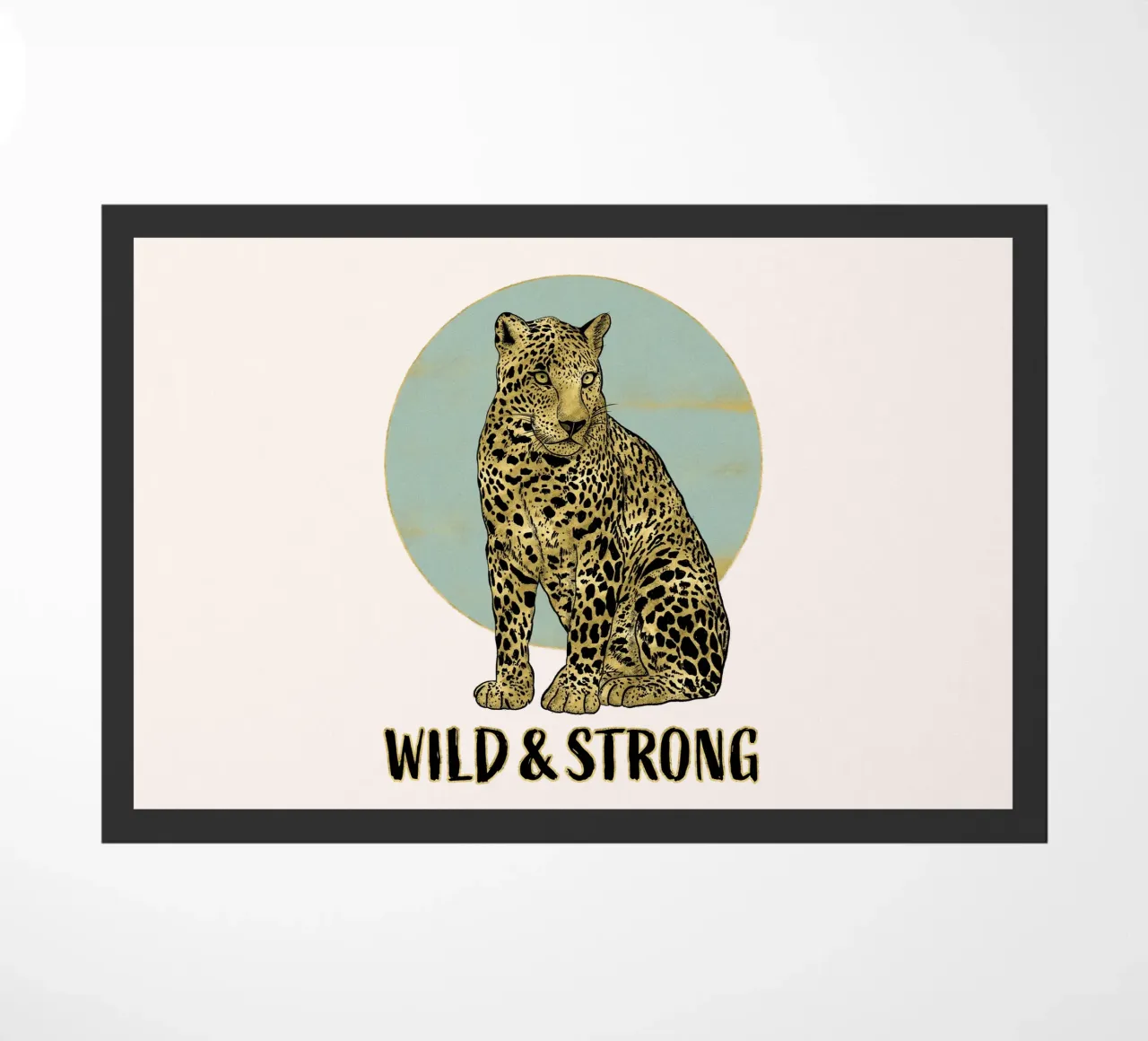 Selvaggio e forte. Maestoso leopardo seduto con refuso. zerbino da CalliLetters