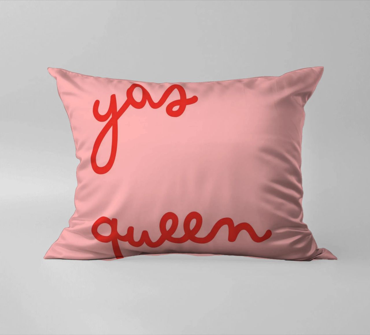 Yas Queen | Bold & Empowering Statement Print cuscino da PrintCessStudio