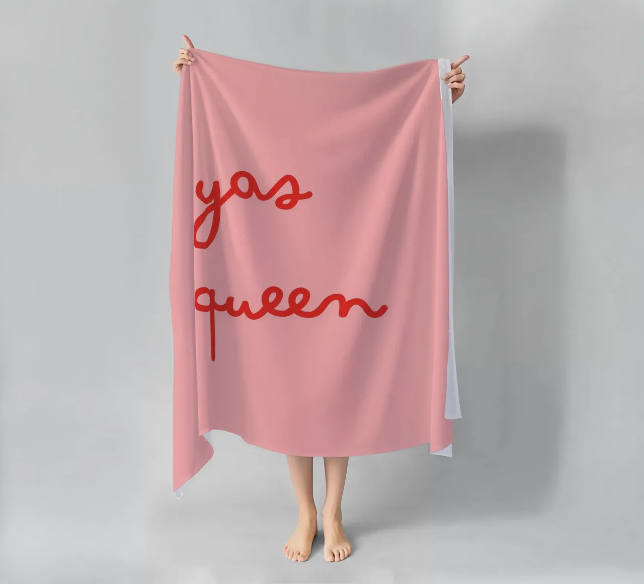 Yas Queen | Bold & Empowering Statement Print toalla de playa de PrintCessStudio