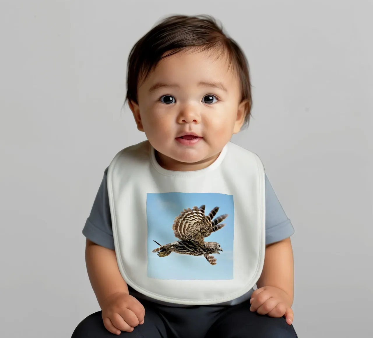 Owl Babylätzchen von Charlotte Curd