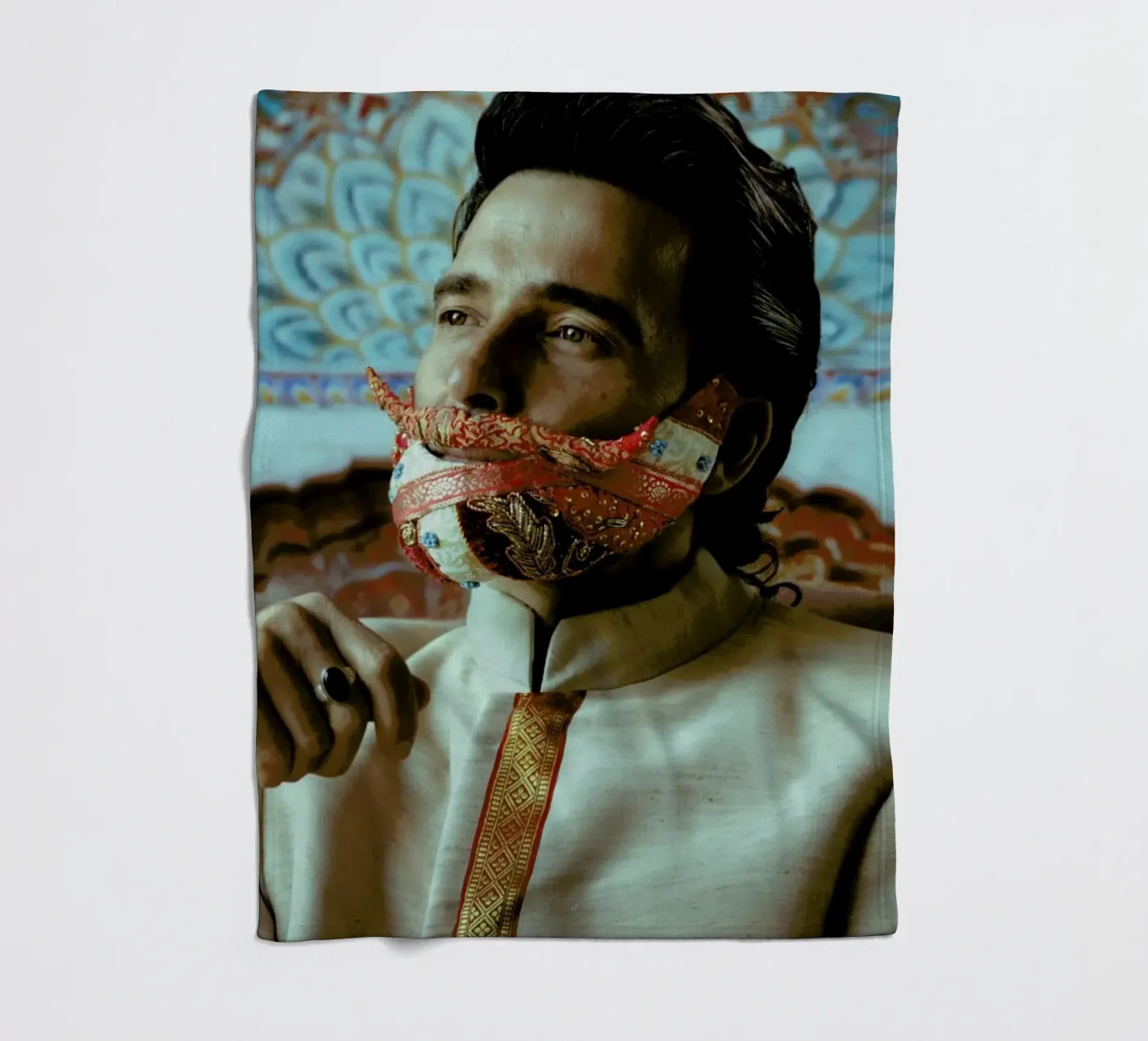 Postiche 1 fleecedeken van Julian Wolkenstein