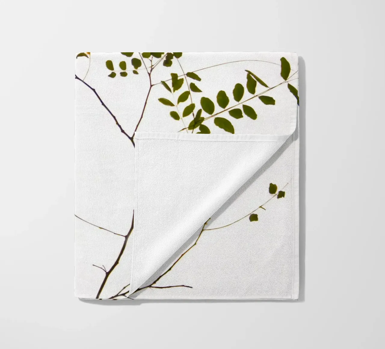 Tree delicate branch telo mare da Teresa André