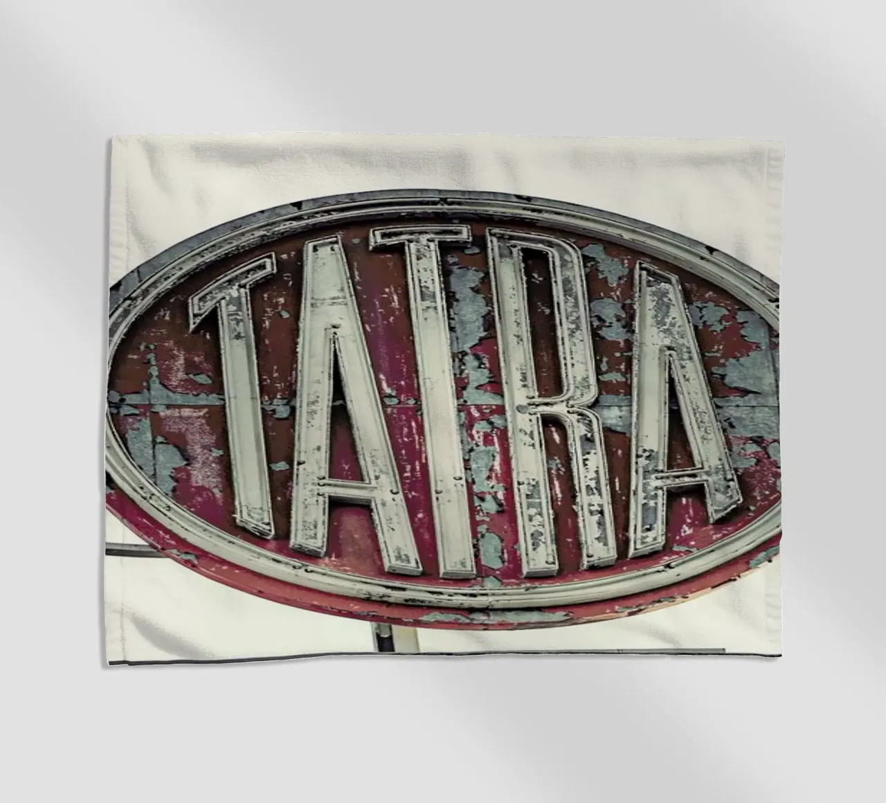 Tatra telo mare da Michael Belhadi