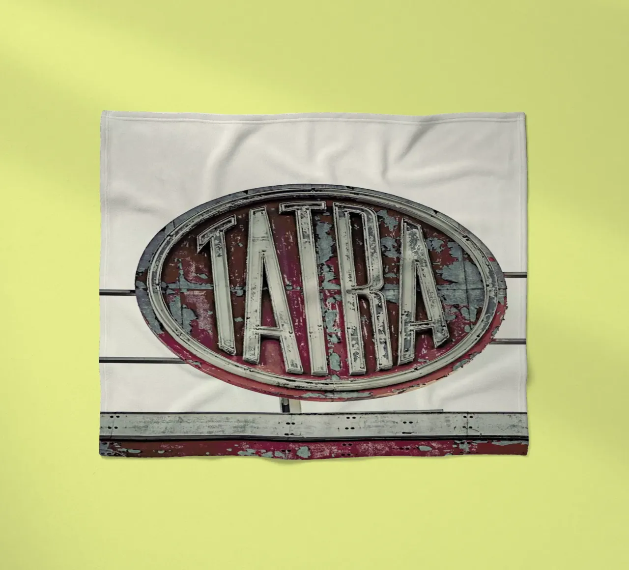 Tatra Fleecedecke von Michael Belhadi