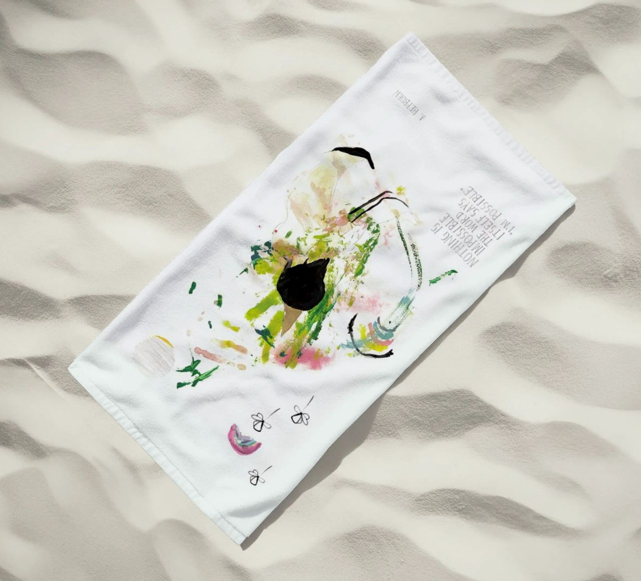 Everything Possible strandhanddoek van Victoria Verbaan