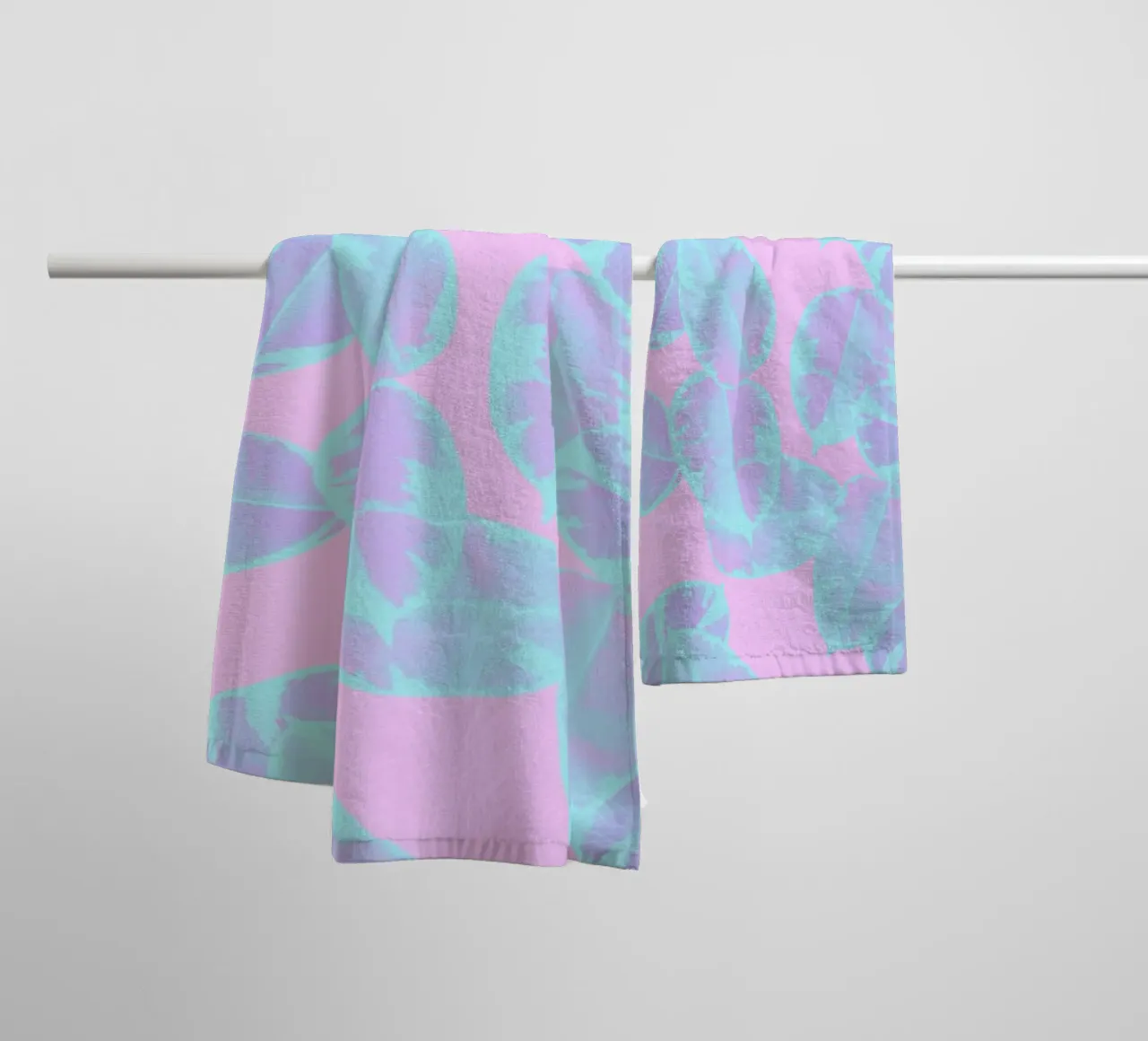Sophia towel by Hanna Kastl-Lungberg