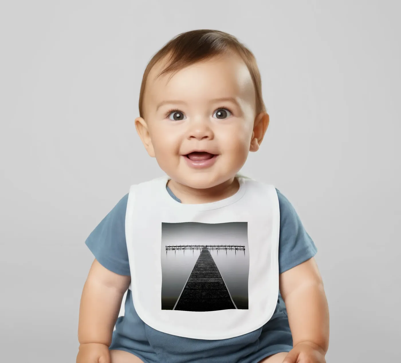 Empty Berlin baby bib by Håggard Photography | Ronny Behnert