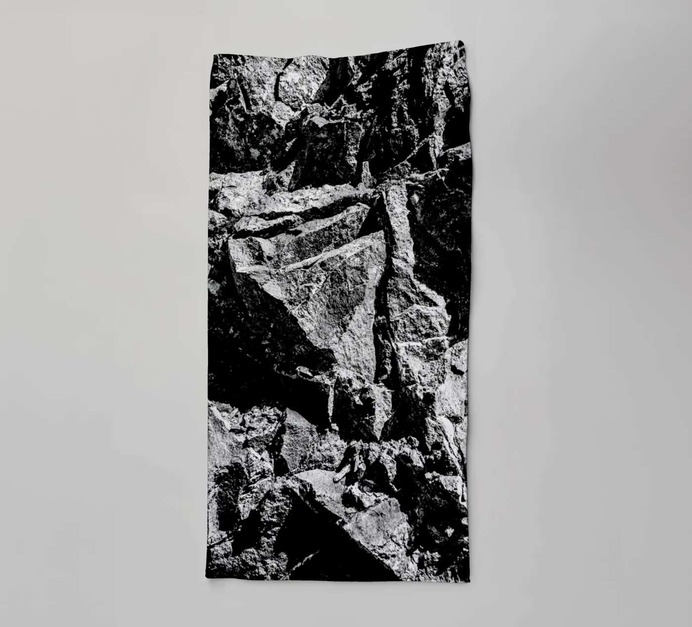 Rock Pattern 2 badhanddoek van Chris Abatzis