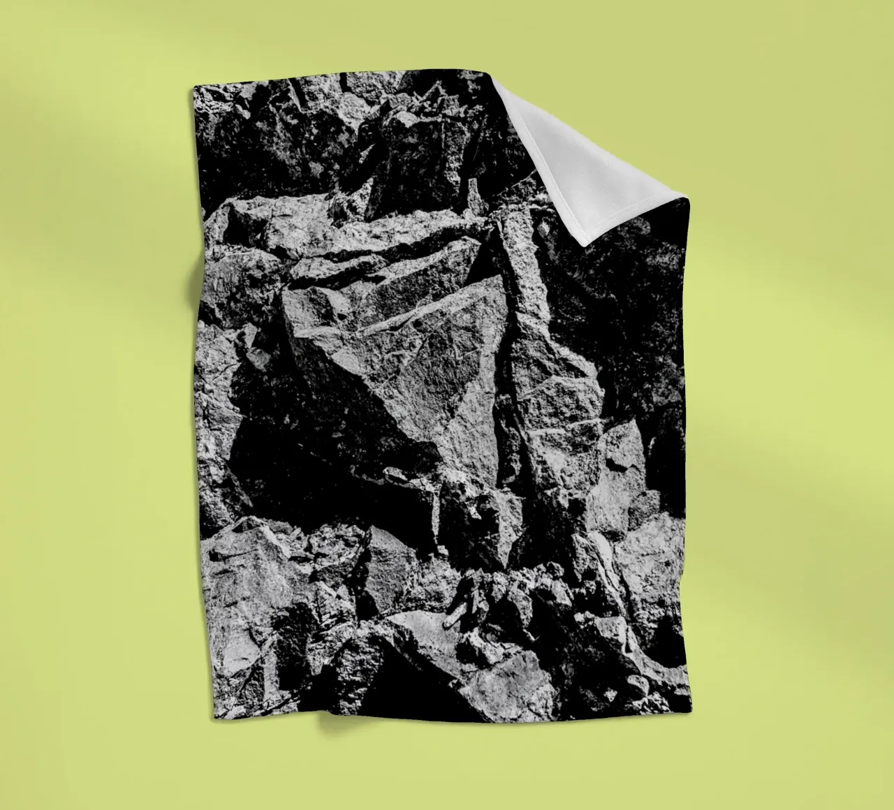 Rock Pattern 2 Fleecedecke von Chris Abatzis