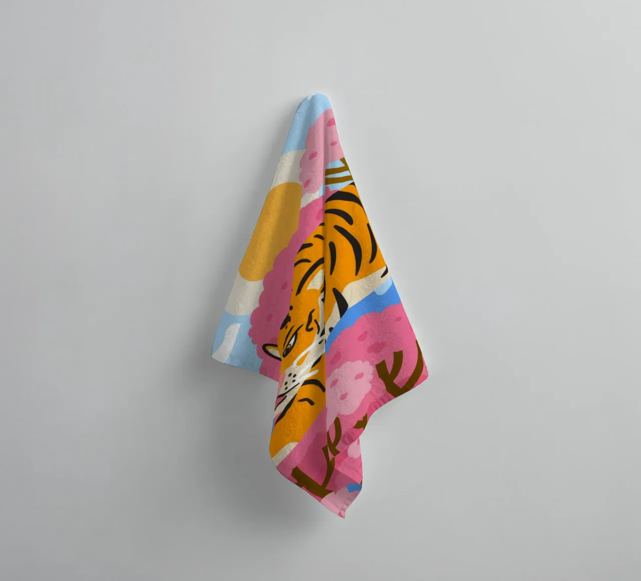 Das Reich des Tigers Handtuch von Artie Shifa