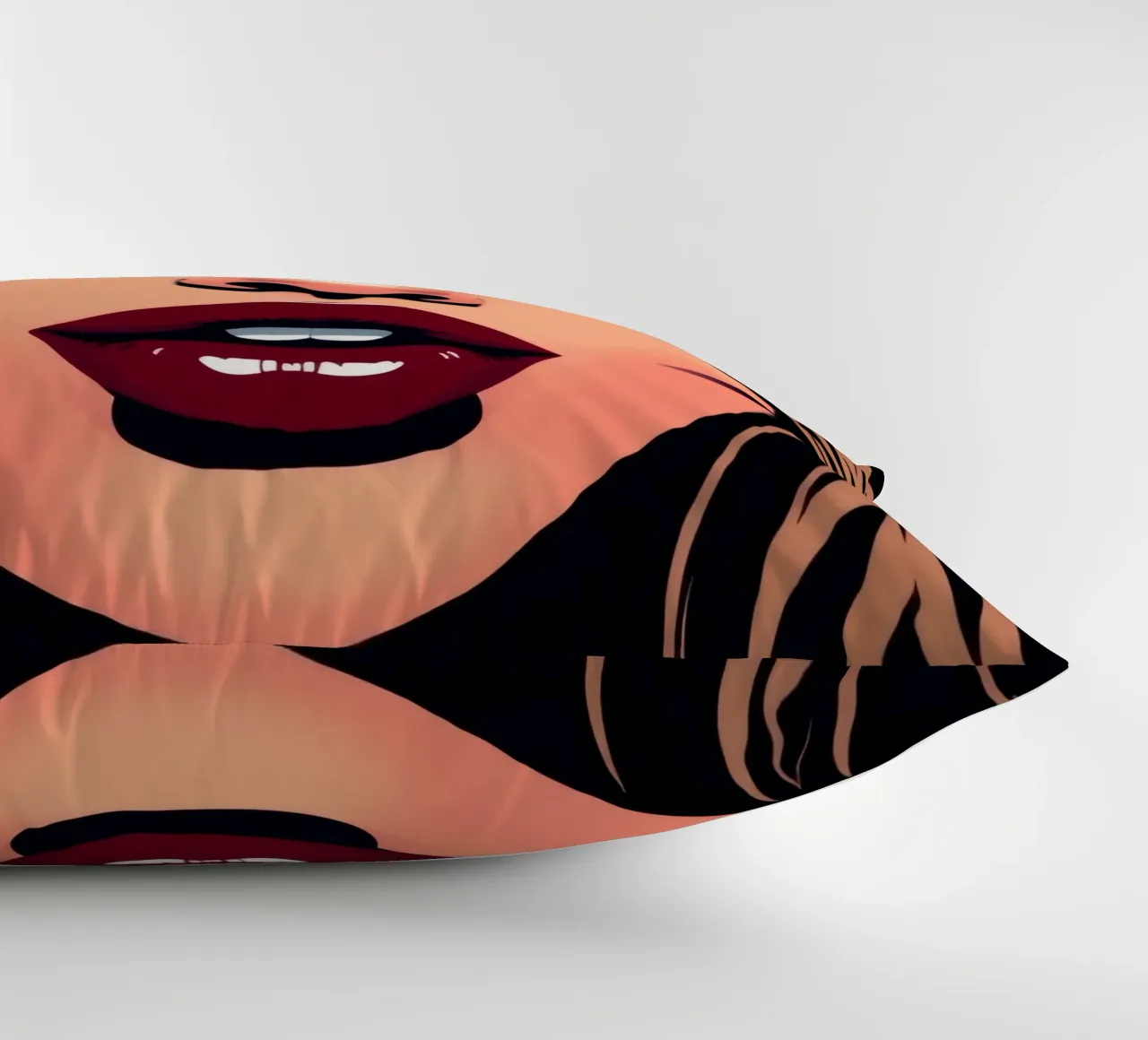 Ritratto di donna con occhi azzurri e labbra audaci cuscino da DesignDoodle