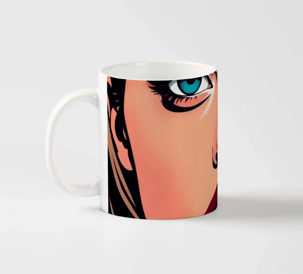 Ritratto di donna con occhi azzurri e labbra audaci tazza in ceramica da DesignDoodle